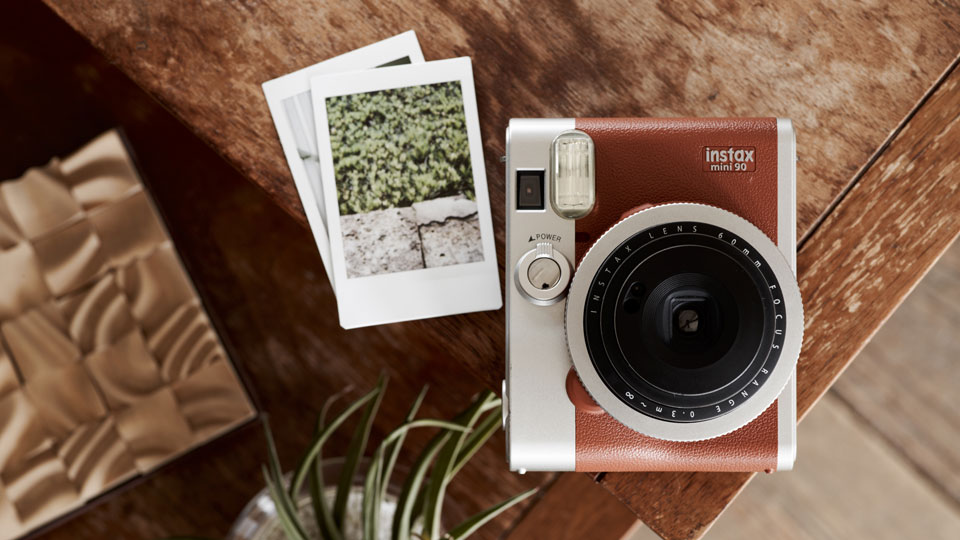 Versnipperd Literatuur lancering instax mini 90 | FUJIFILM