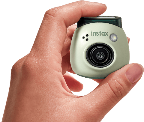 Fujifilm presenta la cámara de bolsillo INSTAX Pal con gran angular para  las fotos grupales