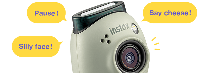 Instax Pal, la cámara que tiene el tamaño de una pelota de beisbol