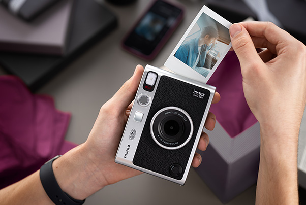 Fujifilm Introduces INSTAX MINI 12 & INSTAX UP! App